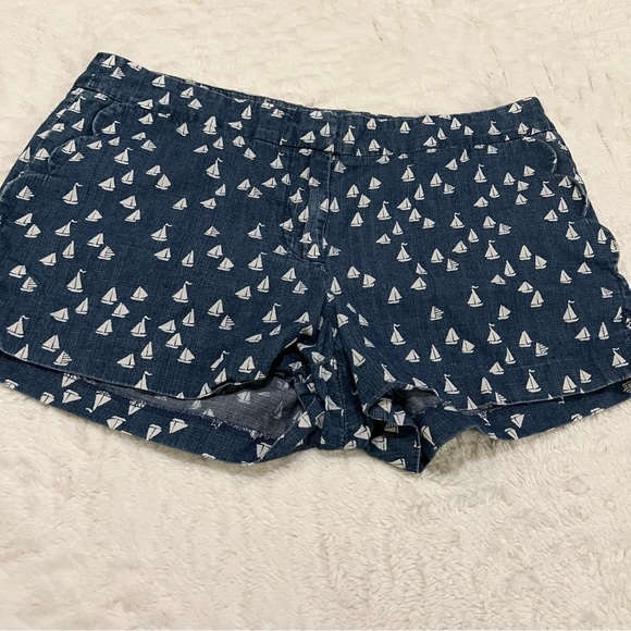 Jcrew size 6 scalloped detail sailboat print shorts - Picture 2 of 6